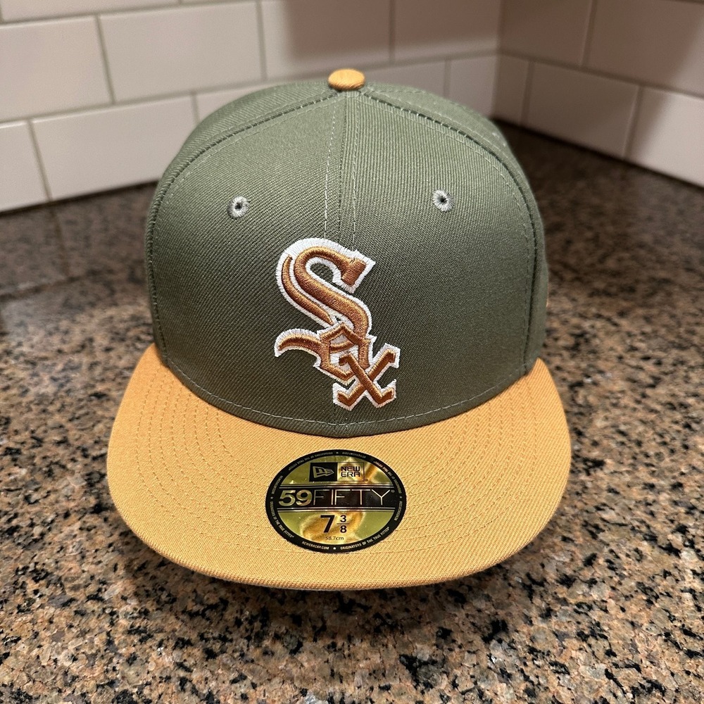 Chicago White Sox New Era 59FIFTY Fitted Hat 7 3/8 Olive Tan MLB Baseball Cap